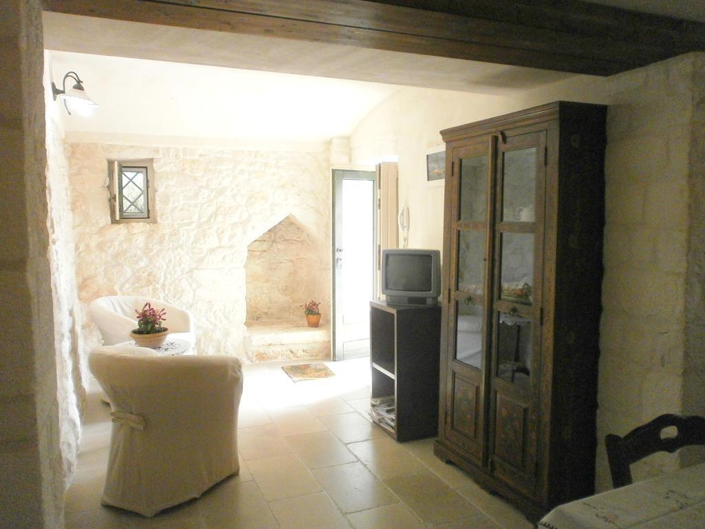 Trullo Villa Giuliana Con Giardino Posizione Panoramica Free Wifi 奥斯图尼 客房 照片